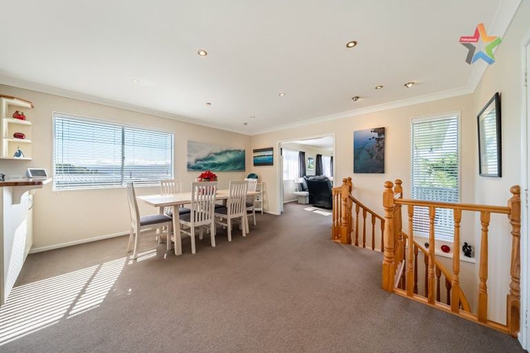 Photo of property in 18 Panorama Grove, Harbour View, Lower Hutt, 5010
