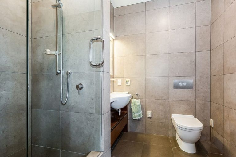 Photo of property in 10 Sunny Glen, Waikanae, 5036