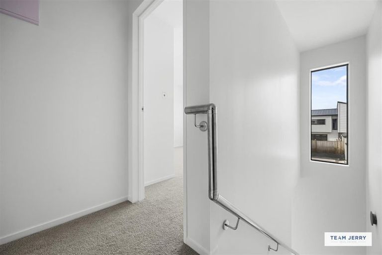 Photo of property in 137 Grove Road, Papakura, 2110