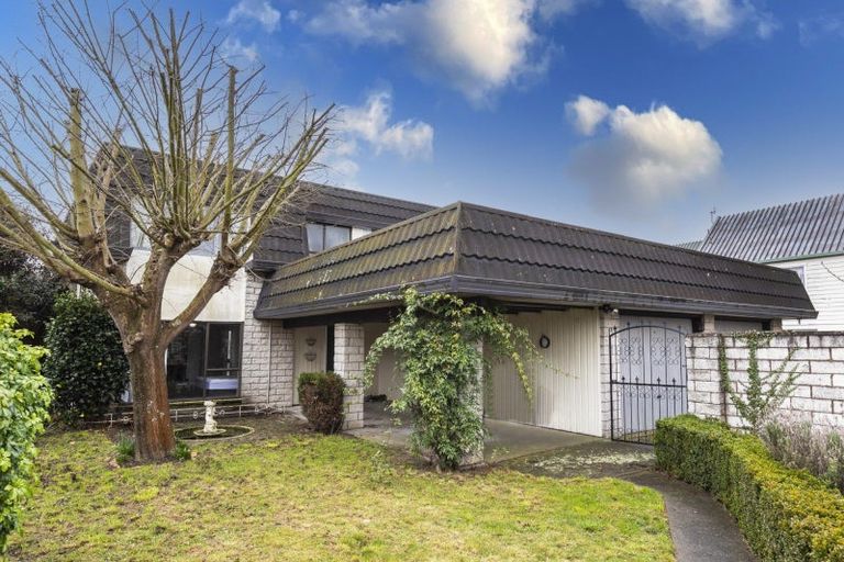 Photo of property in 11 Jamell Place, Avonhead, Christchurch, 8042