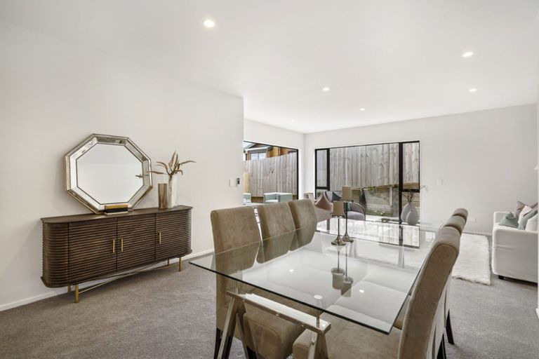 Photo of property in 6b Pax Avenue, Forrest Hill, Auckland, 0620