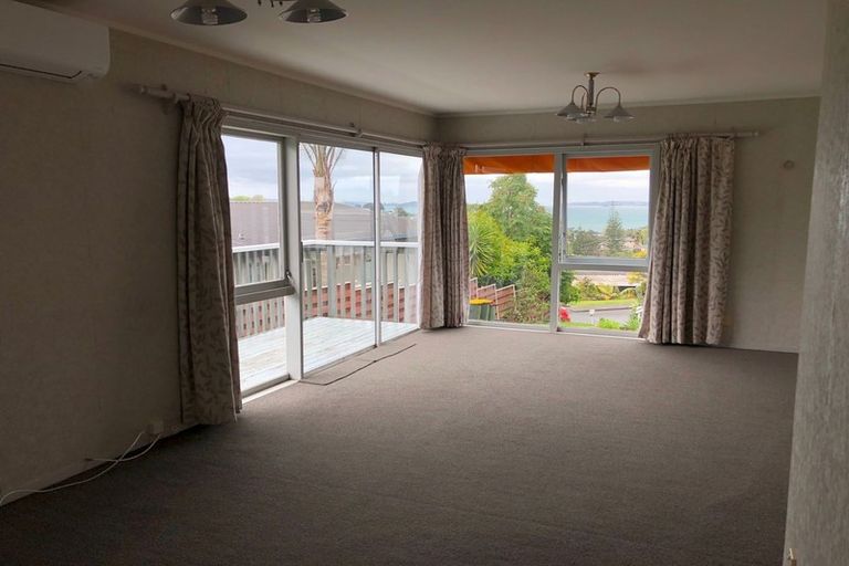 Photo of property in 2/7 Chilton Place, Howick, Auckland, 2014