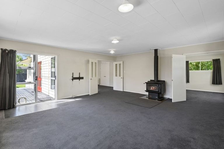 Photo of property in 70 Woodbury Street, Russley, Christchurch, 8042