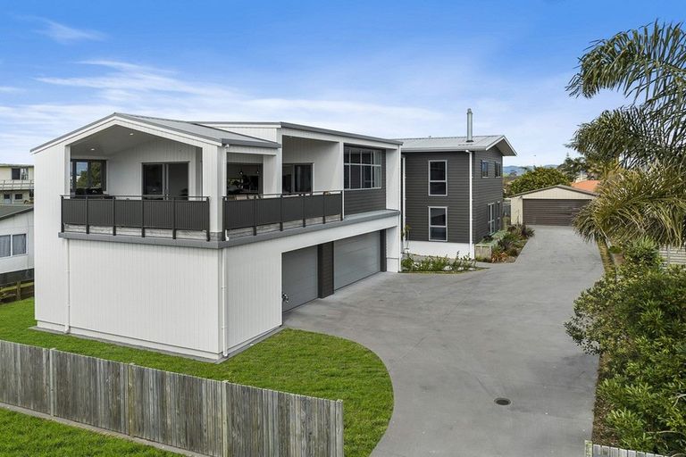 Photo of property in 1312 Papamoa Beach Road, Papamoa Beach, Papamoa, 3118