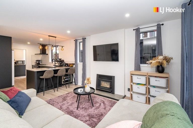 Photo of property in 2 Rutland Street, Mornington, Dunedin, 9011