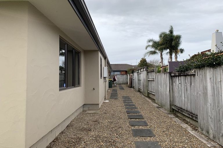 Photo of property in 2 Stratford Place, Huntington, Hamilton, 3210