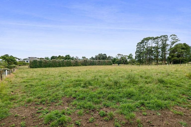 Photo of property in 25 Takiroa Street, Urenui, 4375