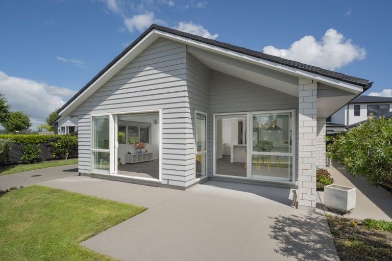 Photo of property in 3 Hanlow Place, Pyes Pa, Tauranga, 3112