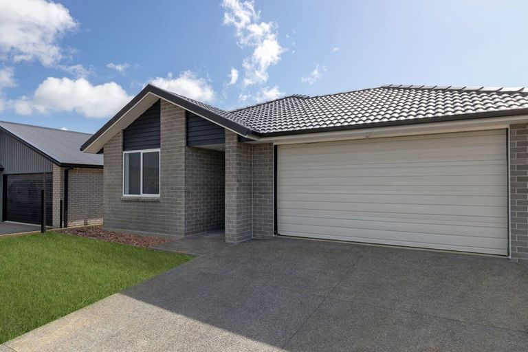 Photo of property in 6 Pioneer Crescent, Omokoroa, 3114
