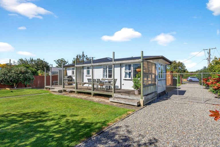 Photo of property in 2 Philip Street, Carterton, 5713