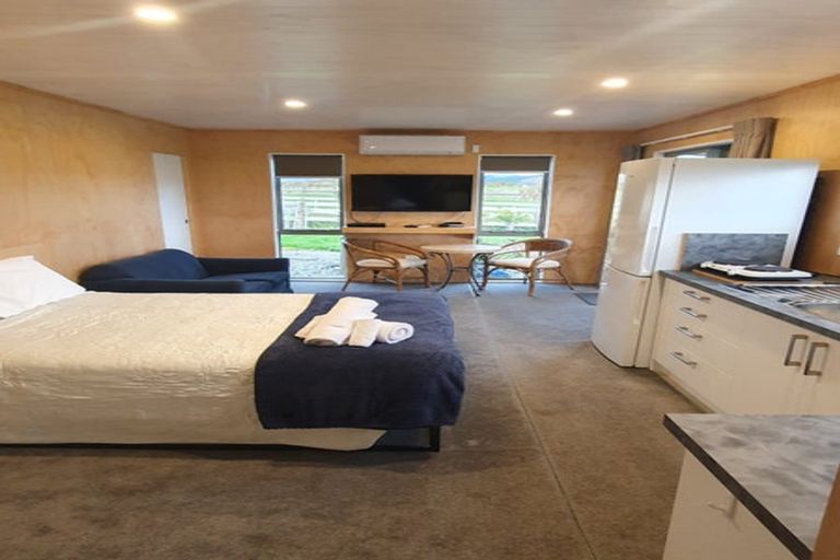 Photo of property in 113 Muhunoa Road West, Ohau, Levin, 5570