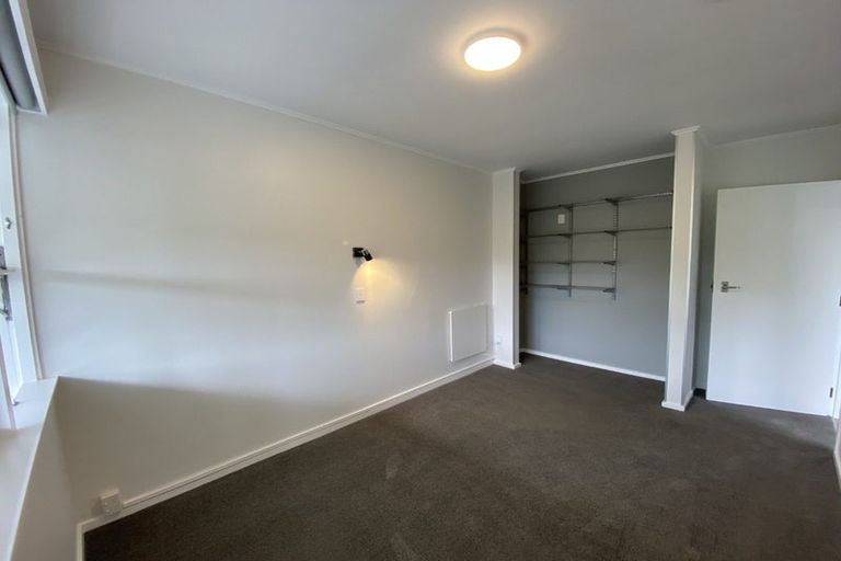 Photo of property in 4/18 Agra Crescent, Khandallah, Wellington, 6035