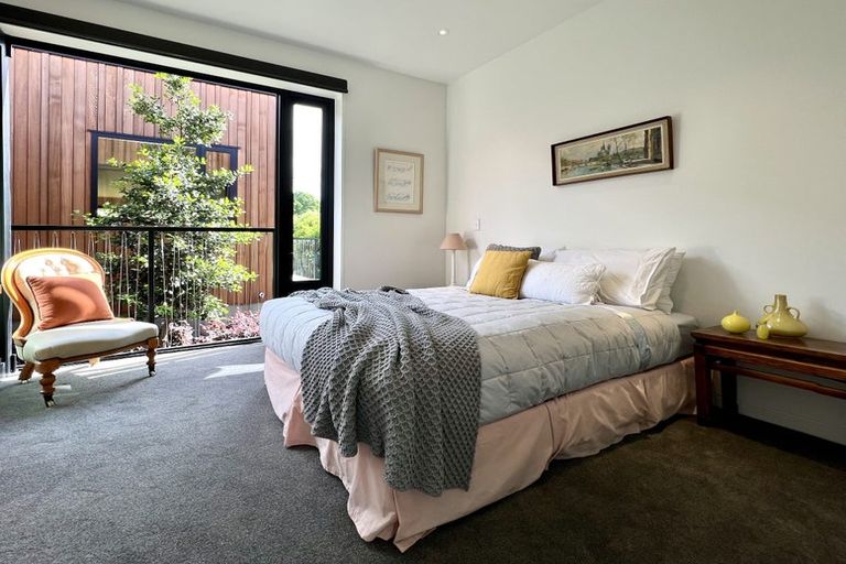 Photo of property in 35 Poynder Avenue, Merivale, Christchurch, 8014