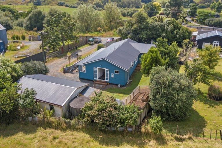 Photo of property in 7 Gribbon Road, Mahoenui, 3978