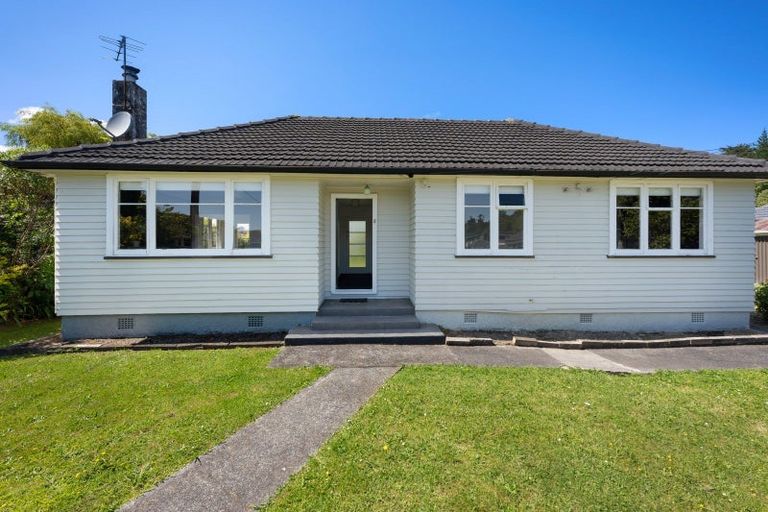 Photo of property in 2 Kopara Grove, Stokes Valley, Lower Hutt, 5019