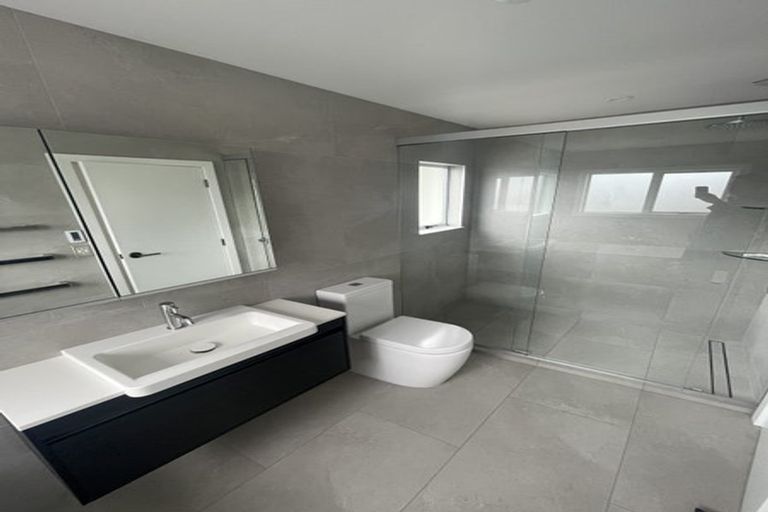 Photo of property in 87 Grant Road, Thorndon, Wellington, 6011