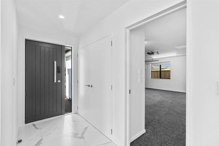 Photo of property in 5 Matamoe Drive, Halswell, Christchurch, 8025