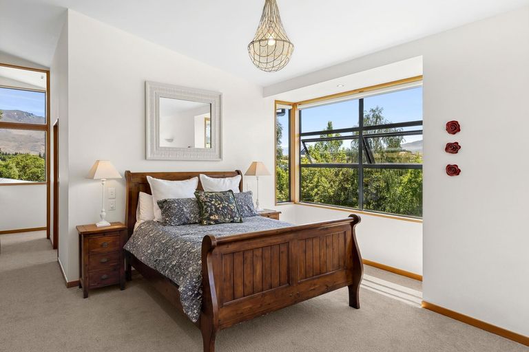 Photo of property in 691 Aubrey Road, Albert Town, Wanaka, 9305