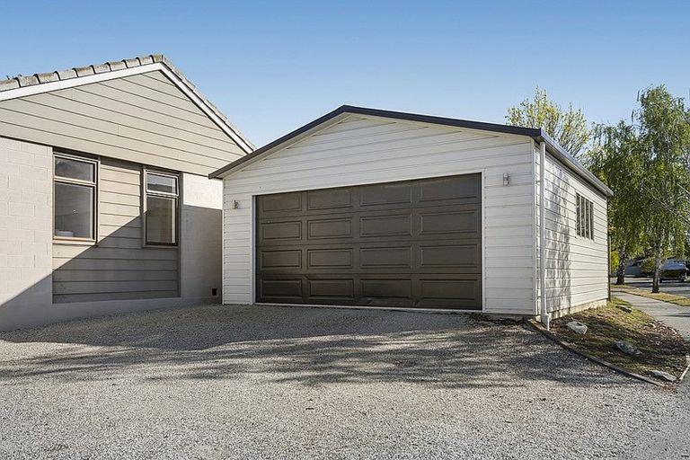 Photo of property in 1 Marsh Place, Cromwell, 9310