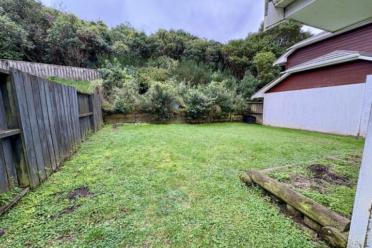 Photo of property in 6 Flinders Place, Johnsonville, Wellington, 6037