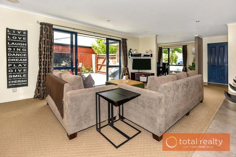 Photo of property in 9 Mcmahon Drive, Aidanfield, Christchurch, 8025