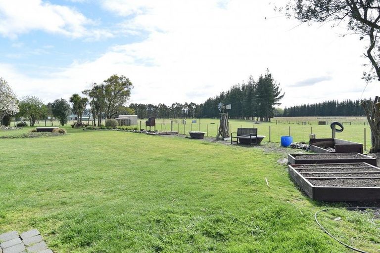 Photo of property in 194 Fishers Road, Loburn, Rangiora, 7473