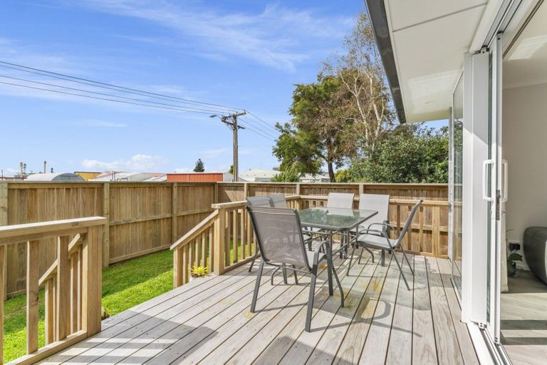 Photo of property in 14a Atuaroa Avenue, Te Puke, 3119