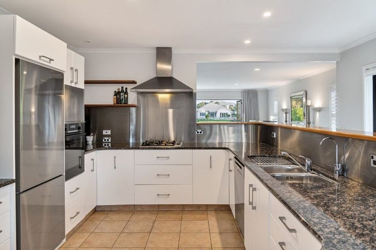 Photo of property in 42 Seychelles Drive, Papamoa Beach, Papamoa, 3118