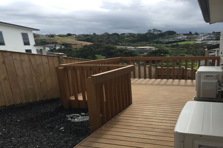 Photo of property in 24 Para Close, Fairview Heights, Auckland, 0632