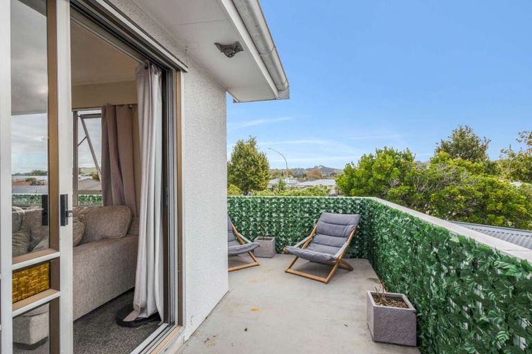 Photo of property in 138 Gloucester Street, Taradale, Napier, 4112