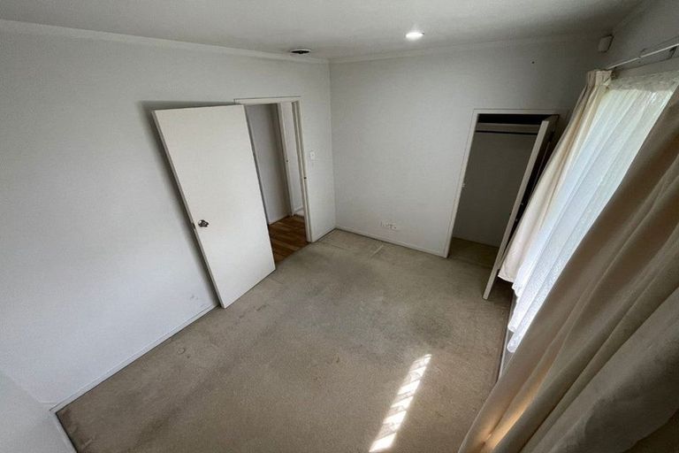 Photo of property in 44 Preston Avenue, Henderson, Auckland, 0610