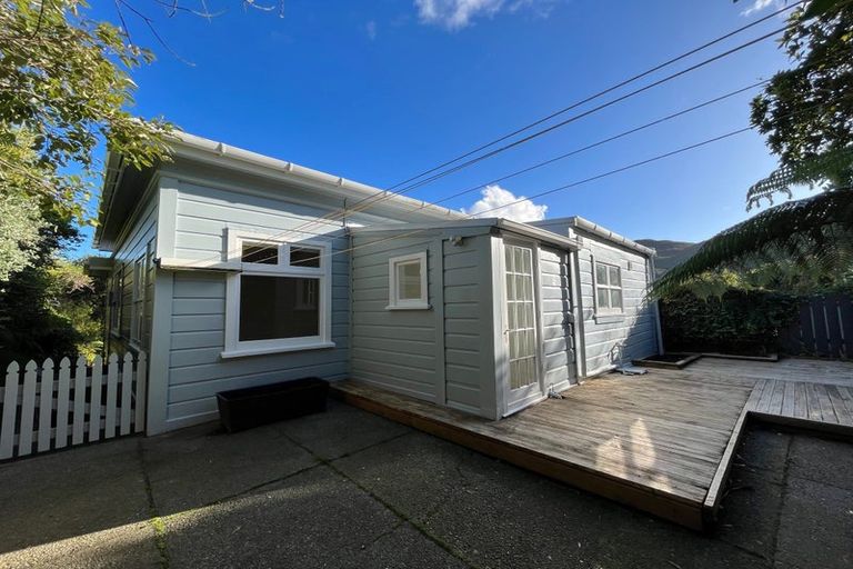 Photo of property in 36a Awarua Street, Ngaio, Wellington, 6035