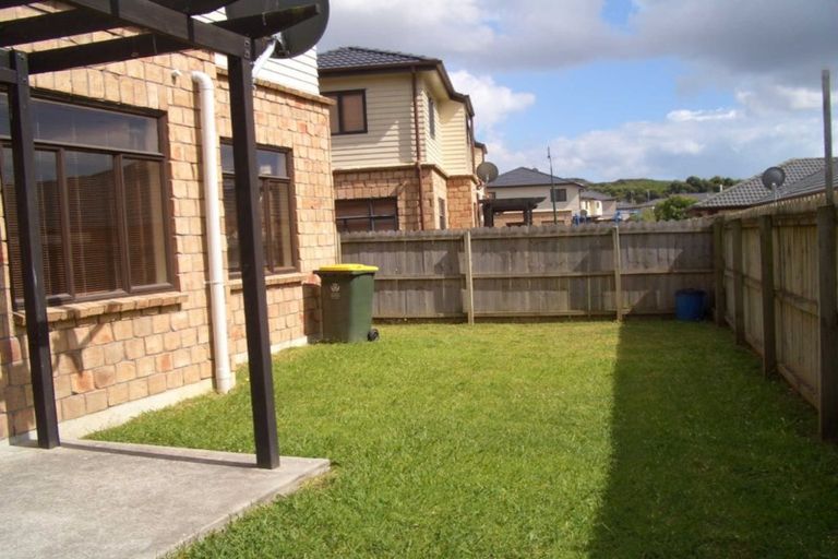 Photo of property in 10 Derg Place, East Tamaki, Auckland, 2013