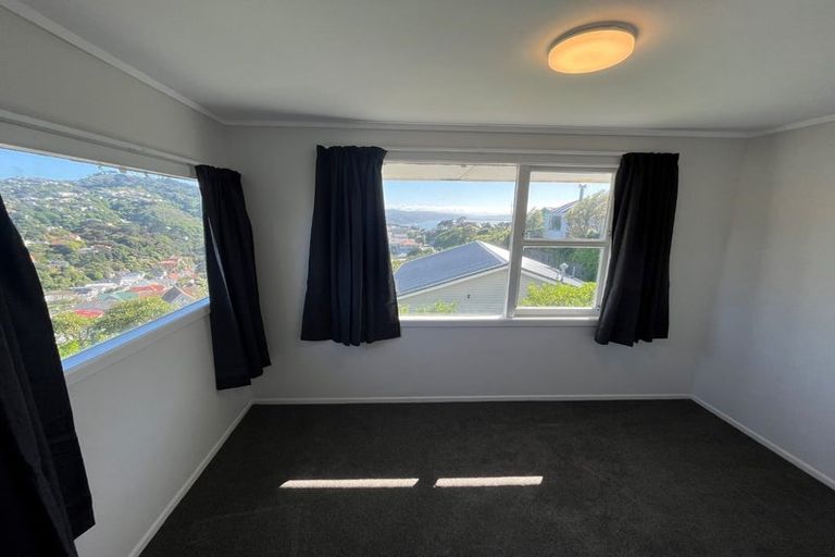 Photo of property in 5 Saint Michaels Crescent, Kelburn, Wellington, 6012