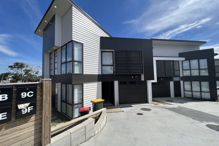 Photo of property in 9a Pah Road, Cockle Bay, Auckland, 2014