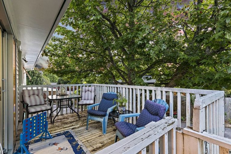 Photo of property in 46b Captain Scott Road, Glen Eden, Auckland, 0602