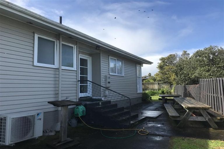 Photo of property in 23 Zelda Avenue, Clover Park, Auckland, 2023
