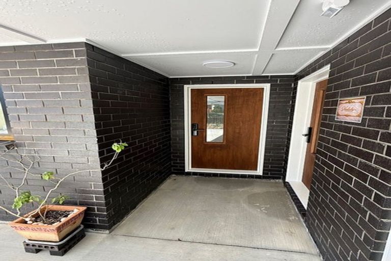 Photo of property in 124 Portage Road, New Lynn, Auckland, 0600