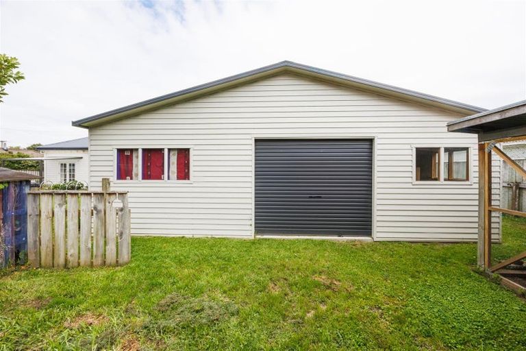 Photo of property in 4 Bond Street, Marton, 4710