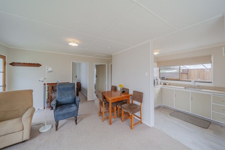 Photo of property in 13 Carruthers Street, Otane, 4202