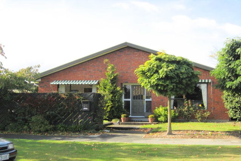 Photo of property in 26 Corfe Street, Ilam, Christchurch, 8041