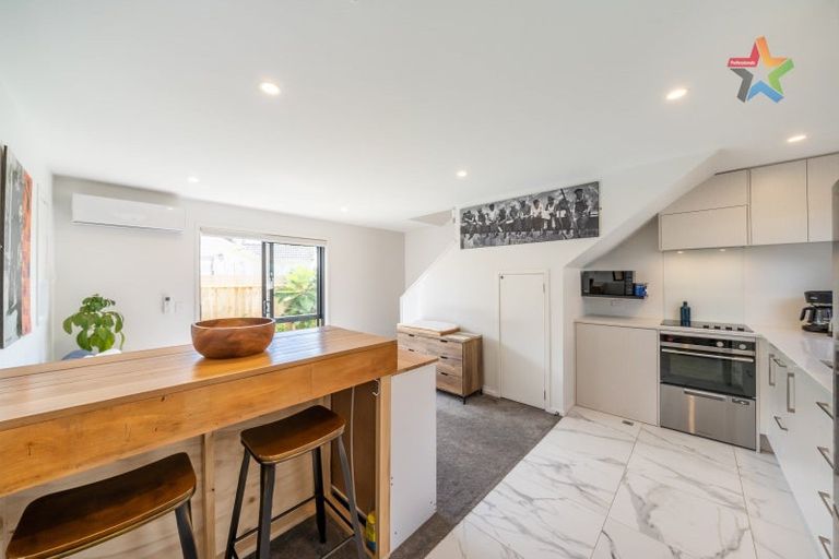 Photo of property in 2/10 Avery Grove, Boulcott, Lower Hutt, 5011