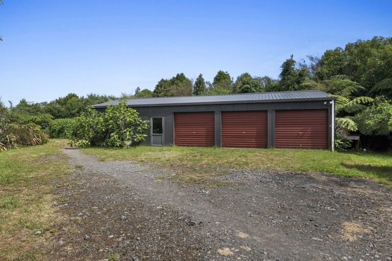 Photo of property in 525 Kaipikari Road, Urenui, 4375