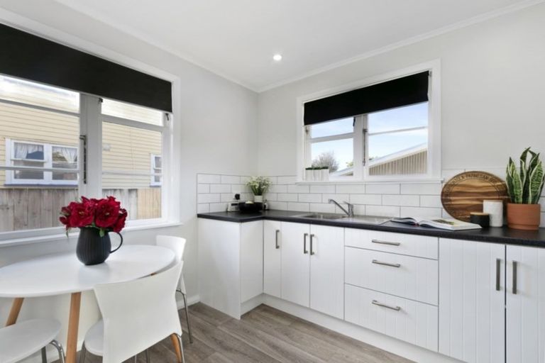 Photo of property in 80 Reynolds Street, Taita, Lower Hutt, 5011