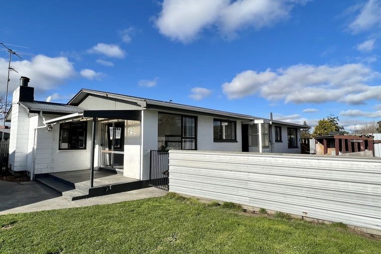 Photo of property in 96 Grove Street, Tinwald, Ashburton, 7700