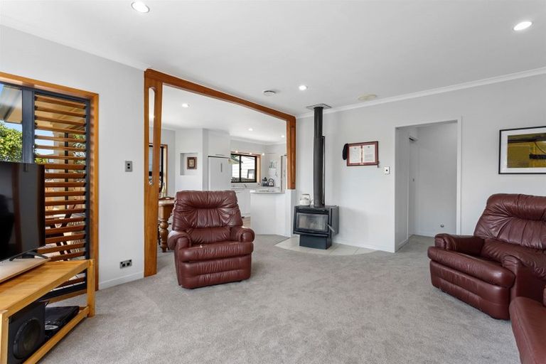 Photo of property in 37 Barry Avenue, Whakatane, 3120