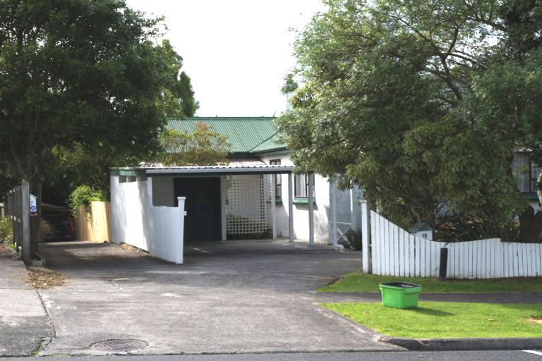 Photo of property in 1/18 Vincent Street, Howick, Auckland, 2014