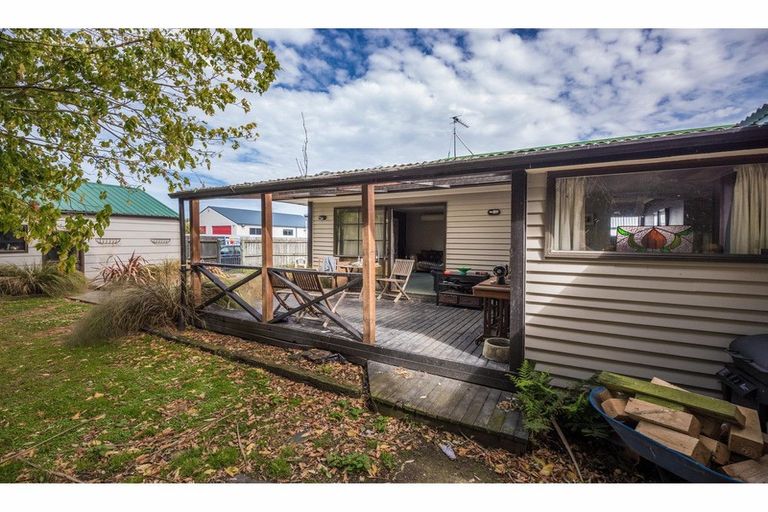 Photo of property in 60 Main North Road, Woodend, 7610