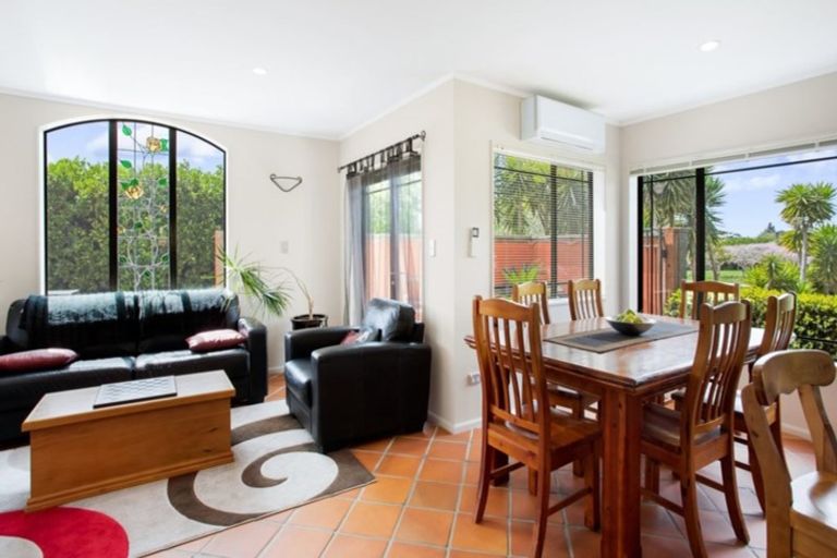 Photo of property in 65 Sunny Crescent, Huapai, Kumeu, 0810