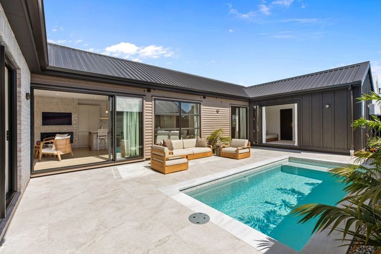 Photo of property in 11 Colpoma Close, Papamoa Beach, Papamoa, 3118